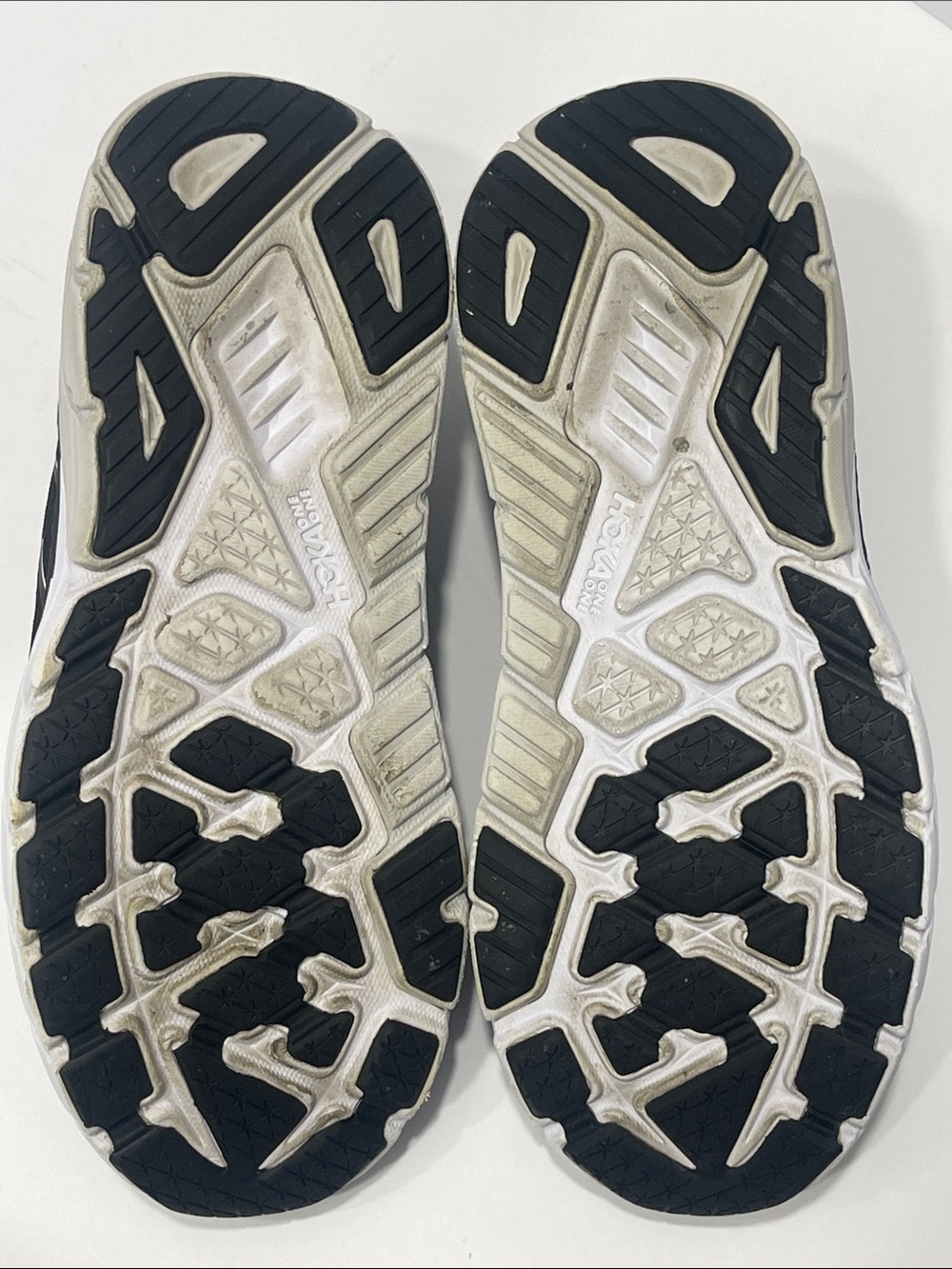 Hoka One One Women’s Black with White Sole Arahi 5 Stability Running Shoes Size8 - Picture 9 of 9